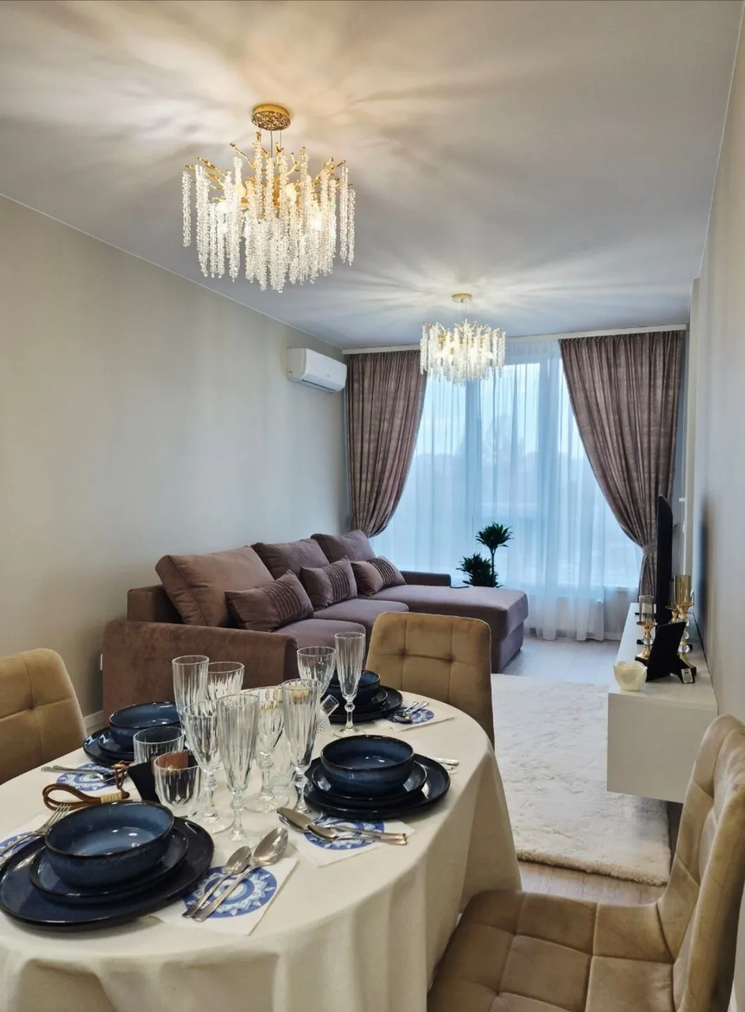 🏡 ПРОДАВА СЕ ОТ СОБСТВЕНИК: Стилен двустаен апартамент в комплекс „Central Park", София 🏡